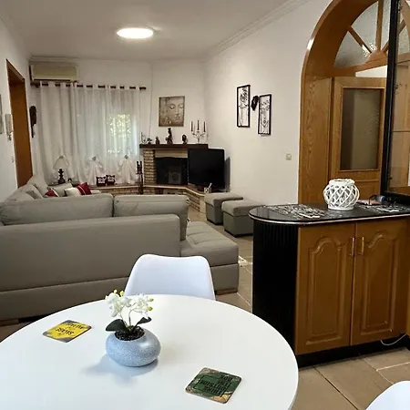 5 Newbazaar Apartman